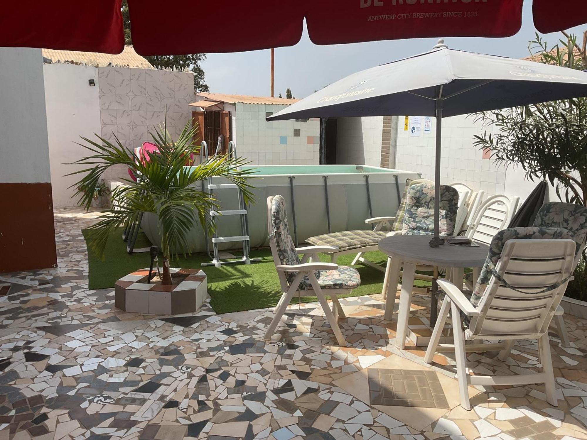 مبيت وإفطار بيجيلو The Compound المظهر الخارجي الصورة